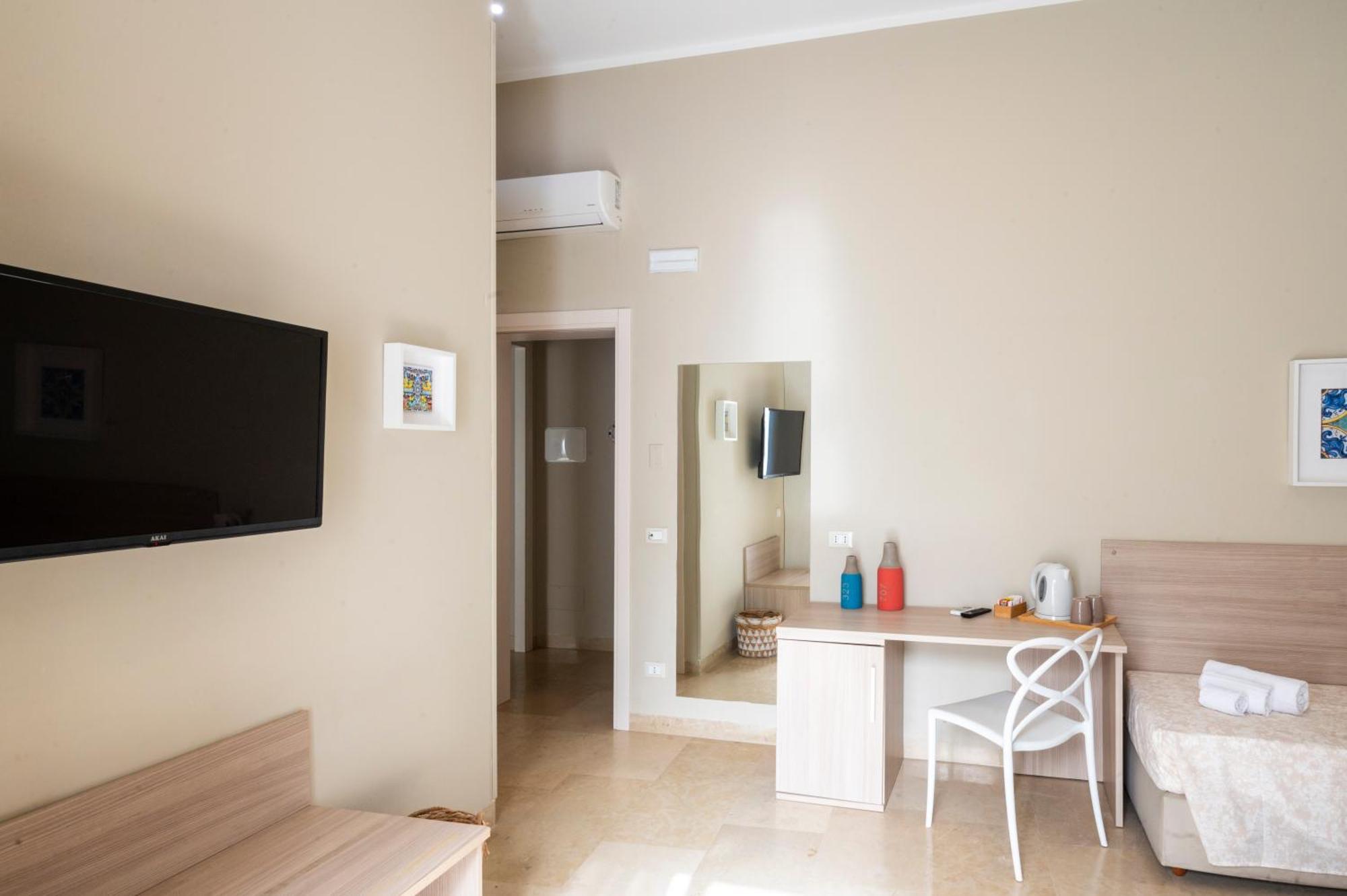 Le Mura - Charme Rooms Trapani Cameră foto
